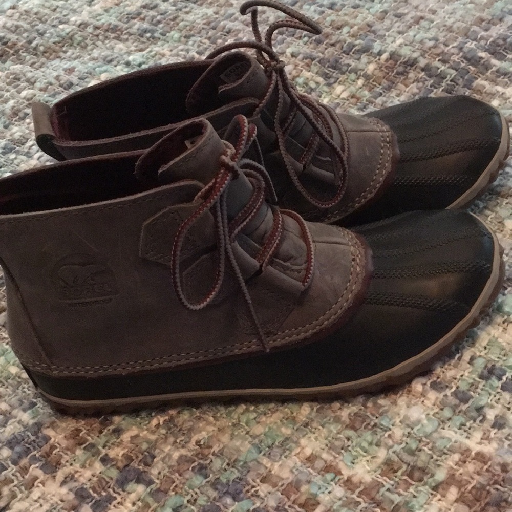 Sorel gray ankle boots